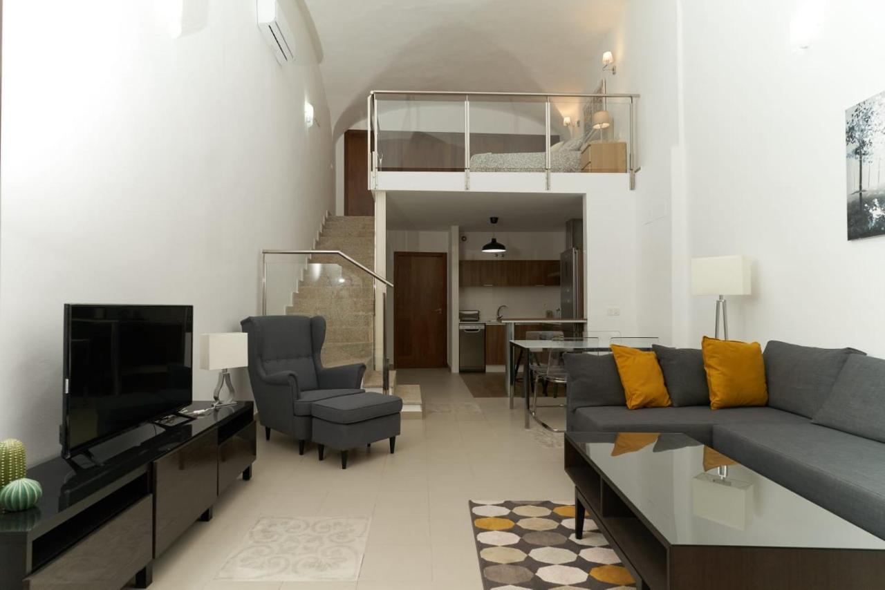 Apartamento Turístico Centro Monumental -- Caces Exterior foto